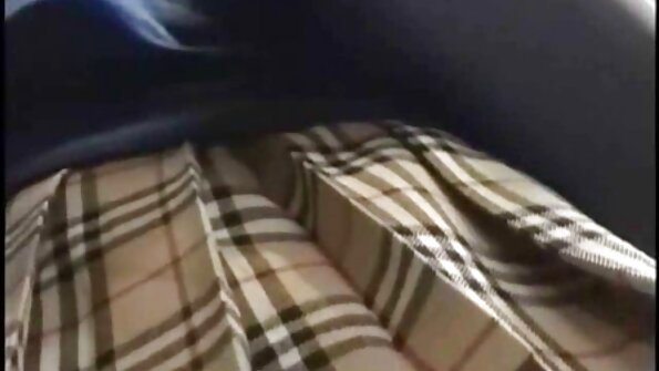 Titties ਦੀ ਤੁਲਨਾ